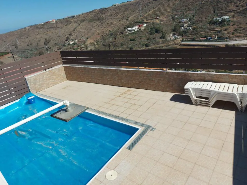 Piscina con vistas panorámicas al valle de Telde, El Recoveco de La Solana, Gran Canaria