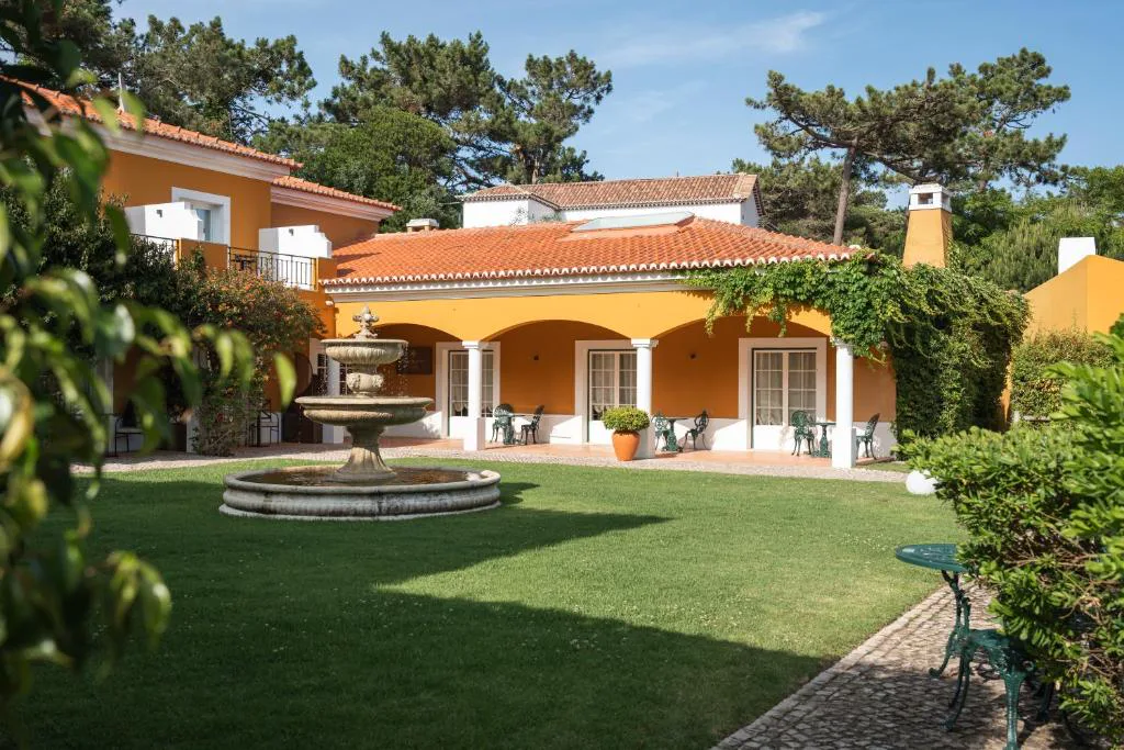 Jardín con fuente de piedra y terrazas del palacete, Longevity Senses