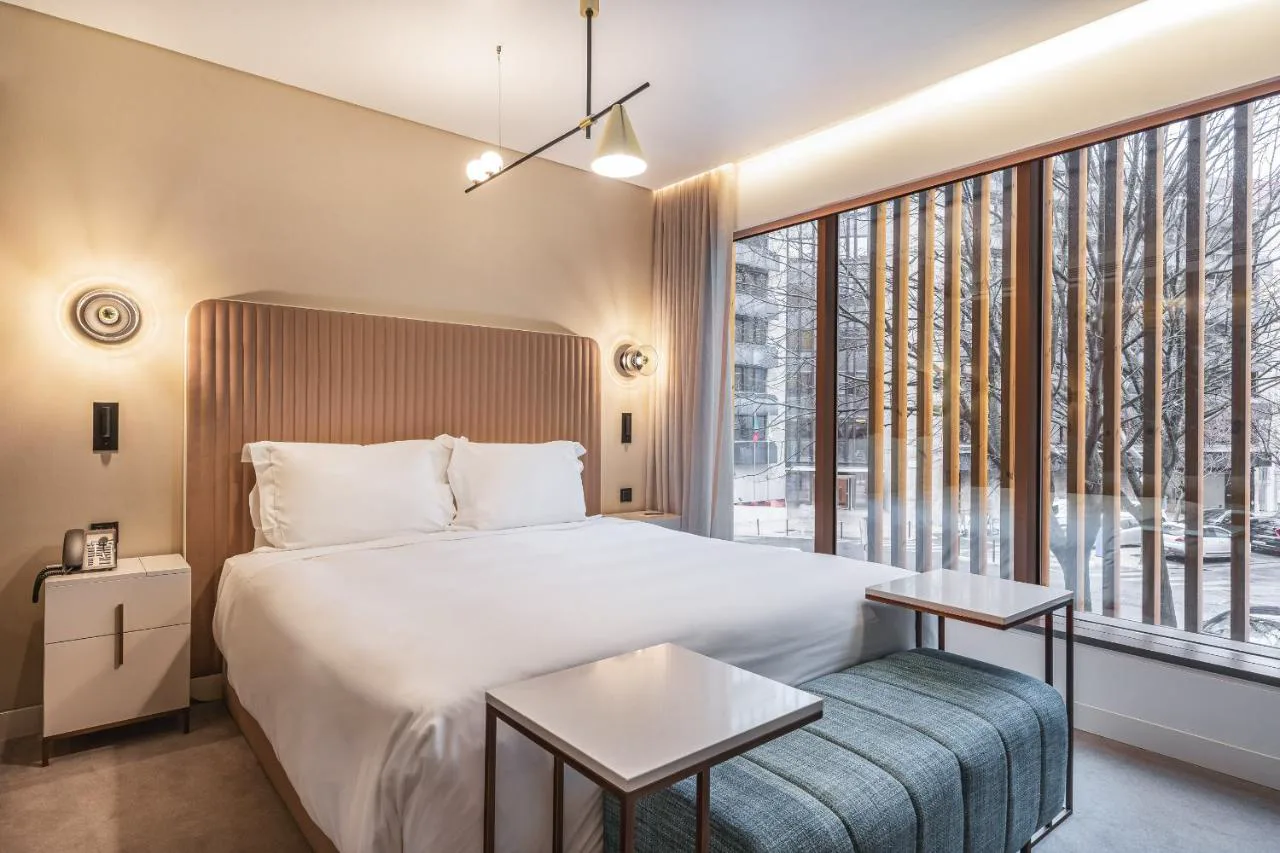 Suite de diseño contemporáneo en LUSTER Hotel, Lisboa