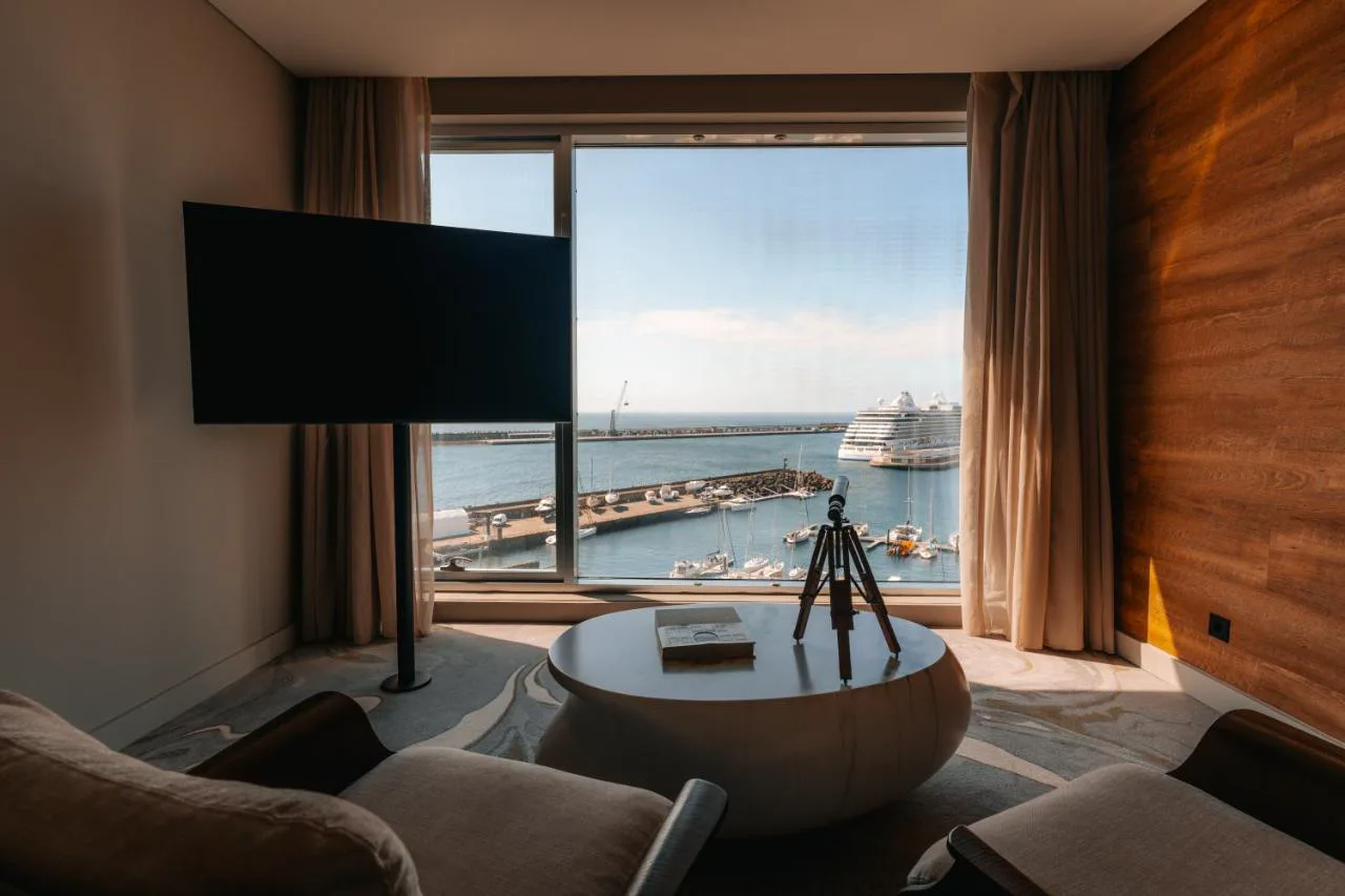 Suite con vistas al puerto y telescopio en Octant Ponta Delgada