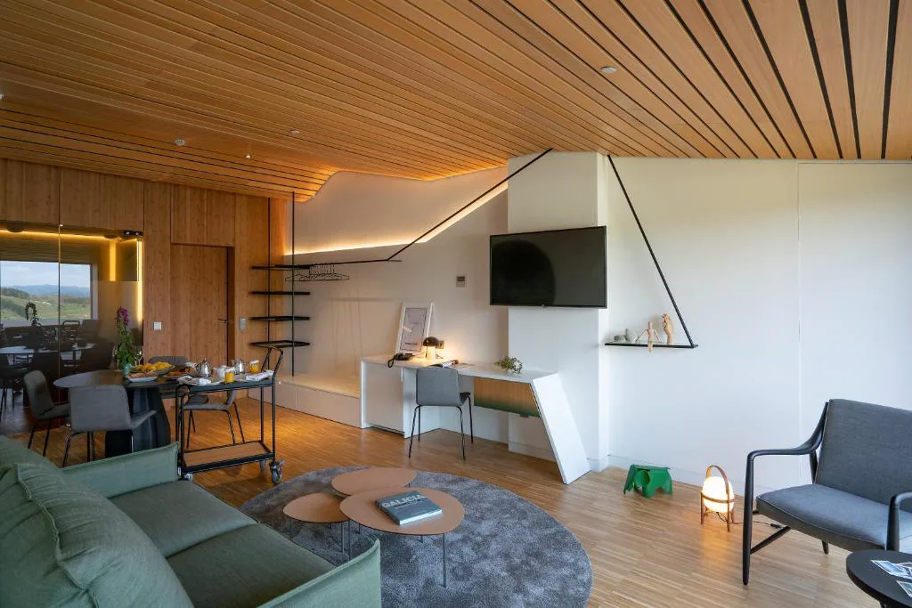 Suite con zona de estar y vistas al valle, Parador Costa da Morte