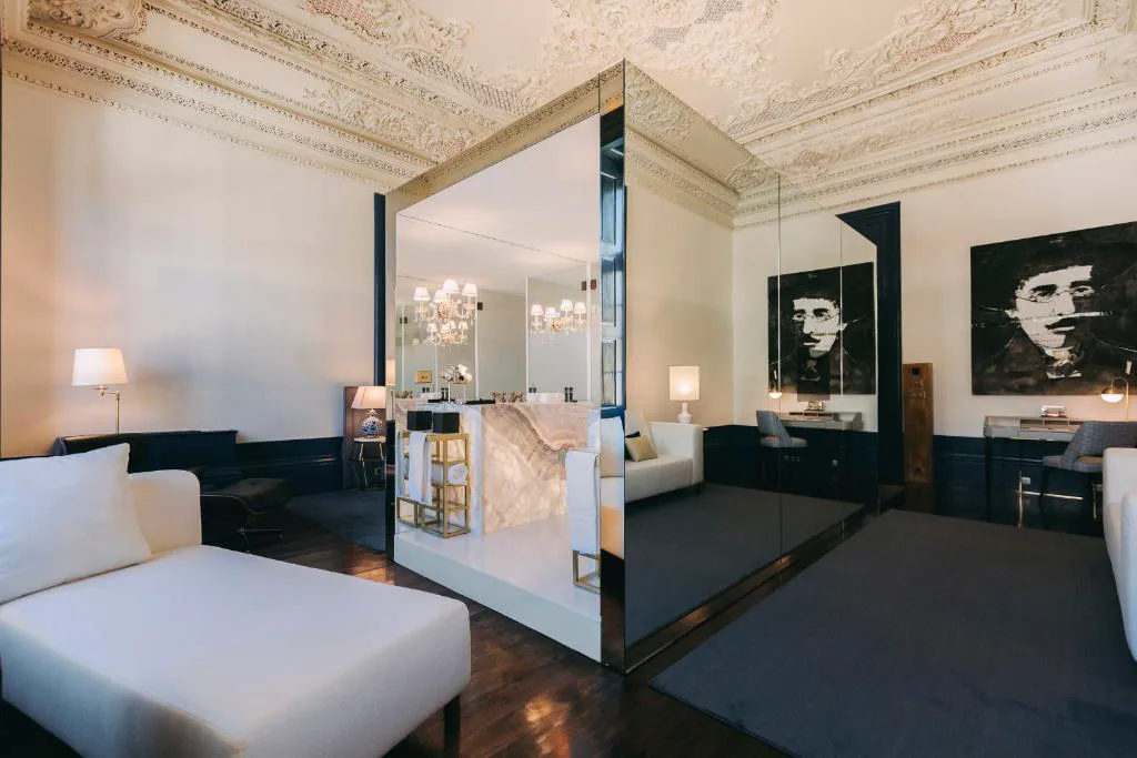 Suite con caja de espejo y bañera de mármol, Torel Palace Porto